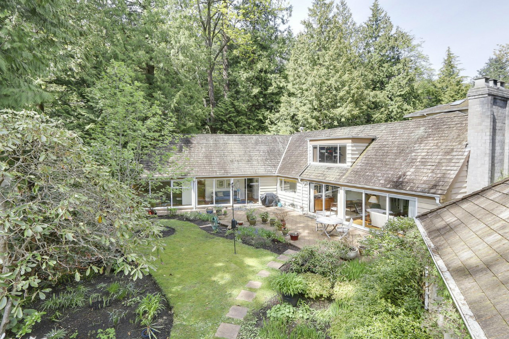 6779 Dufferin Avenue, West Vancouver