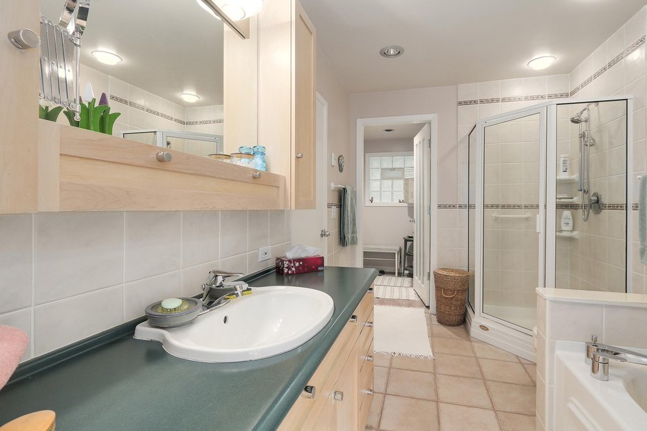 6779 Dufferin Avenue, West Vancouver 17