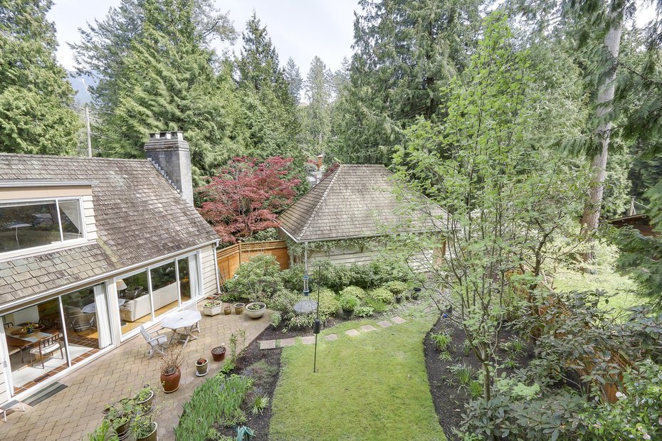 6779 Dufferin Avenue, West Vancouver 24