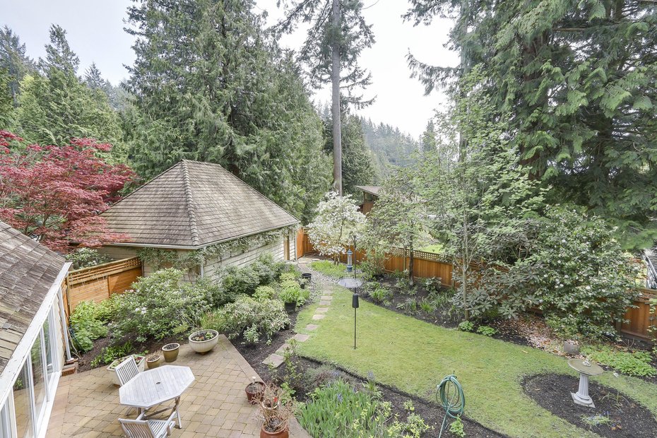 6779 Dufferin Avenue, West Vancouver 25