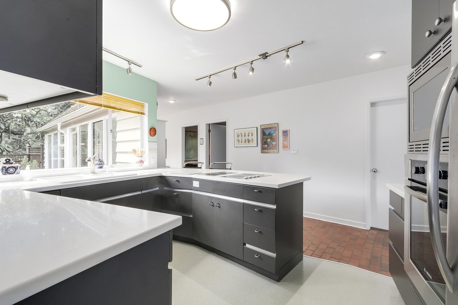6779 Dufferin Avenue, West Vancouver 8