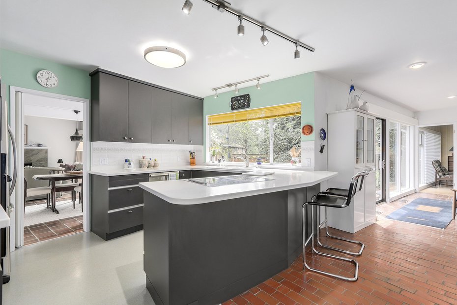 6779 Dufferin Avenue, West Vancouver 9