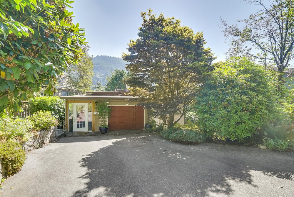 6580 Wellington Avenue, West Vancouver 2