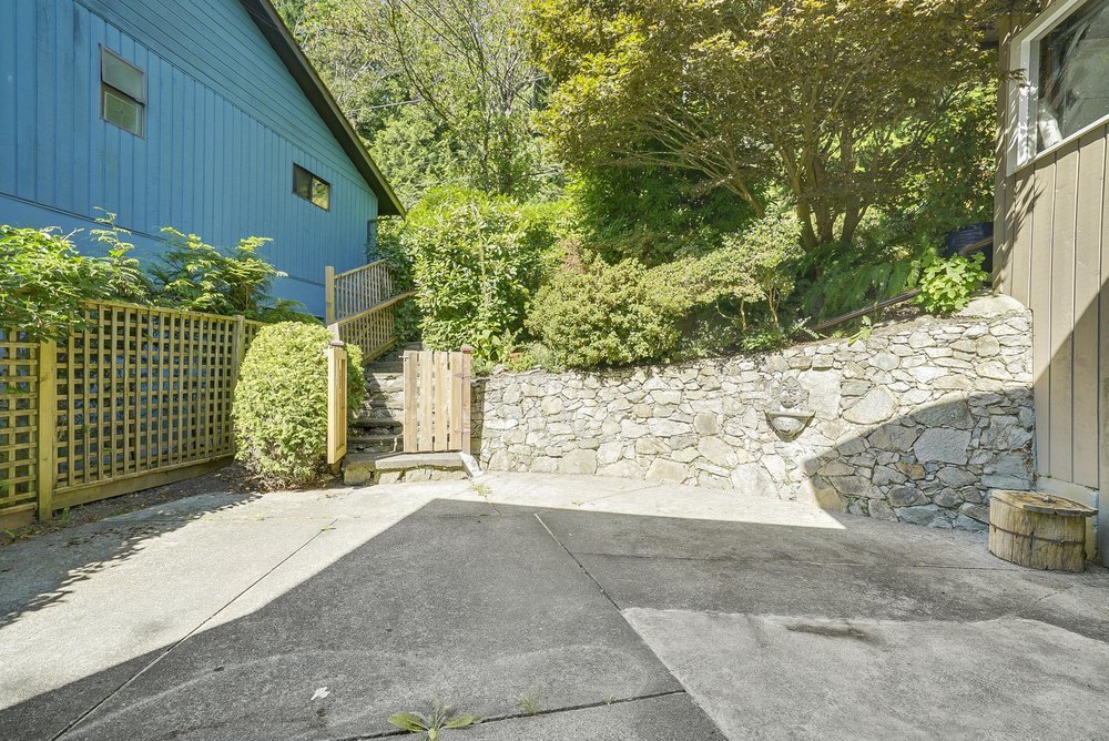 6580 Wellington Avenue, West Vancouver 18