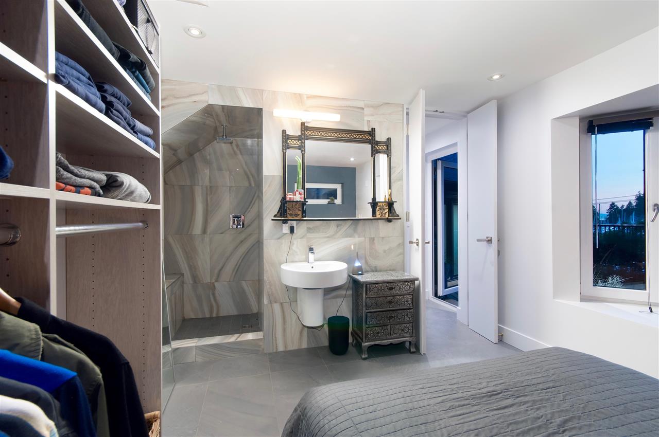 5809 Marine Drive, West Vancouver 11