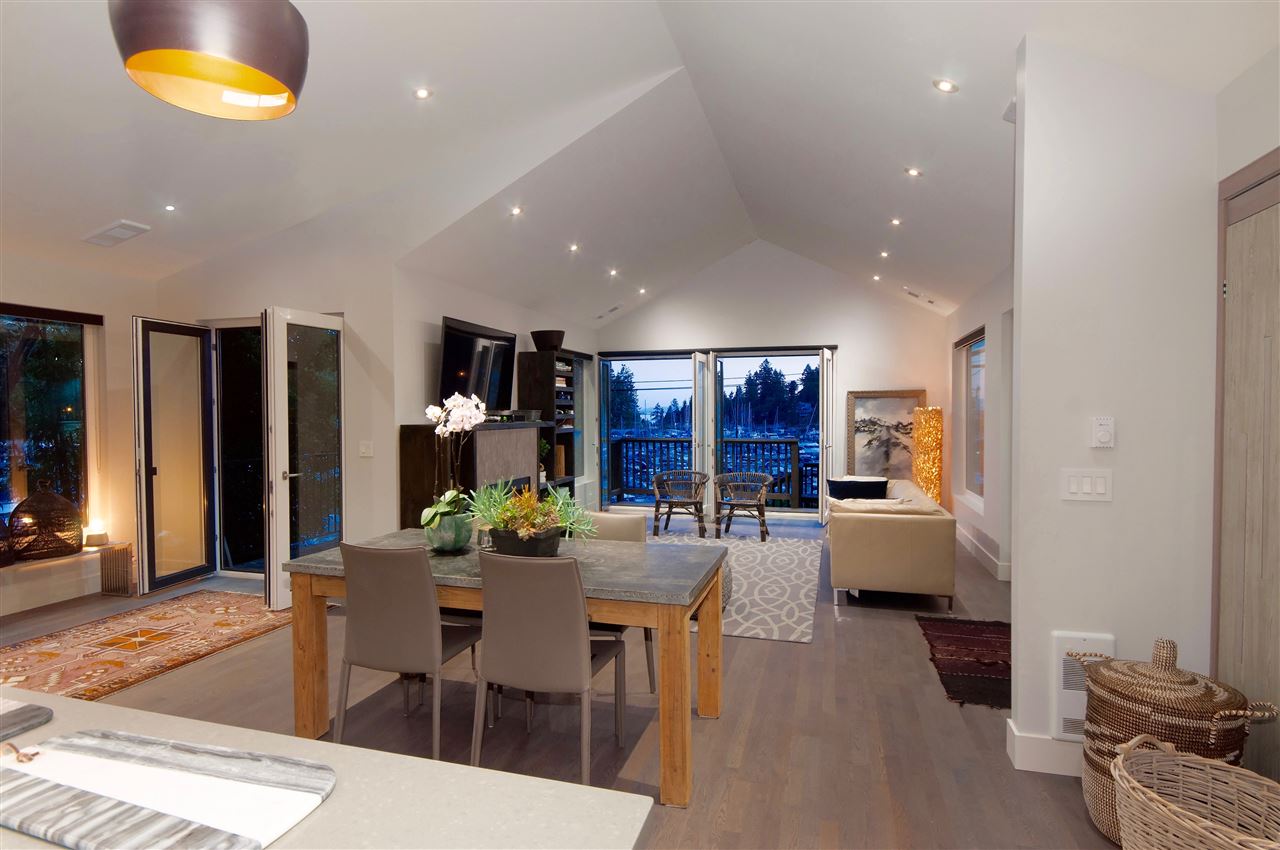 5809 Marine Drive, West Vancouver 5