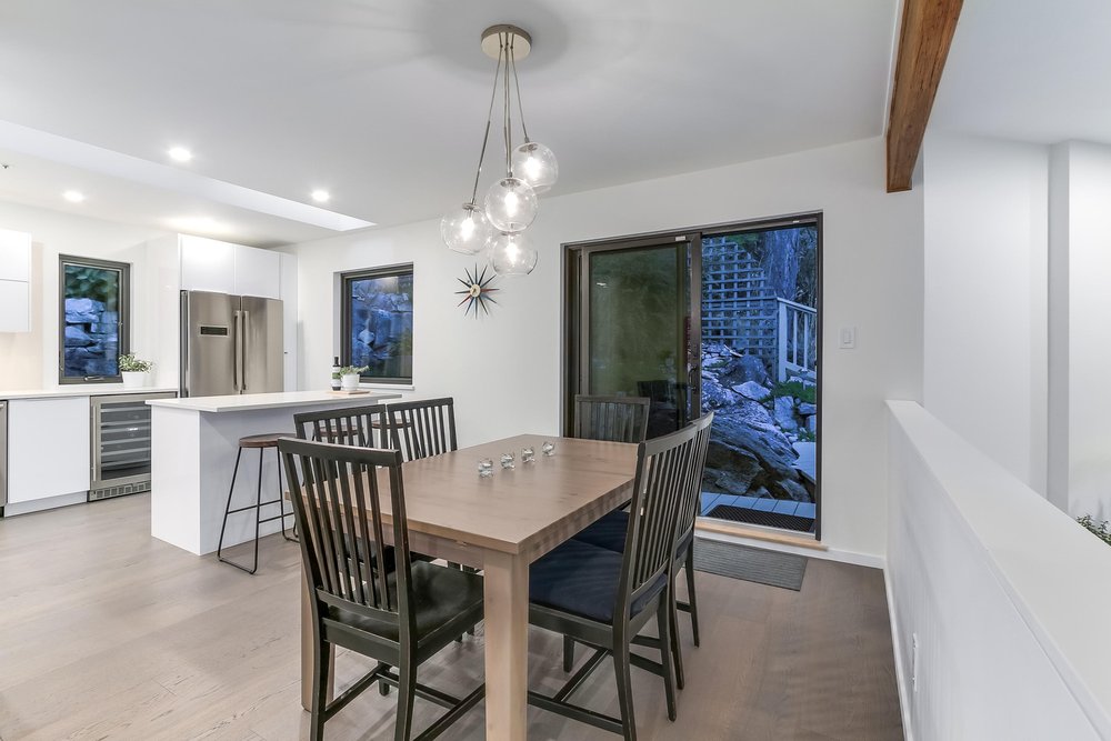 6587 Nelson Ave, West Vancouver 30
