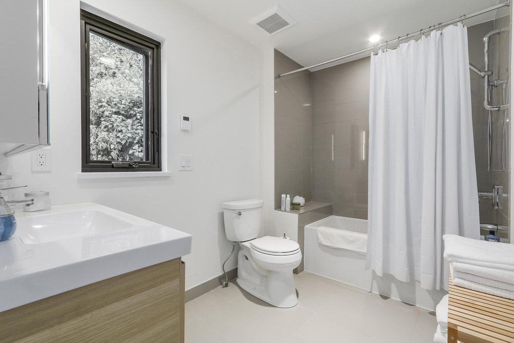 6587 Nelson Ave, West Vancouver 16