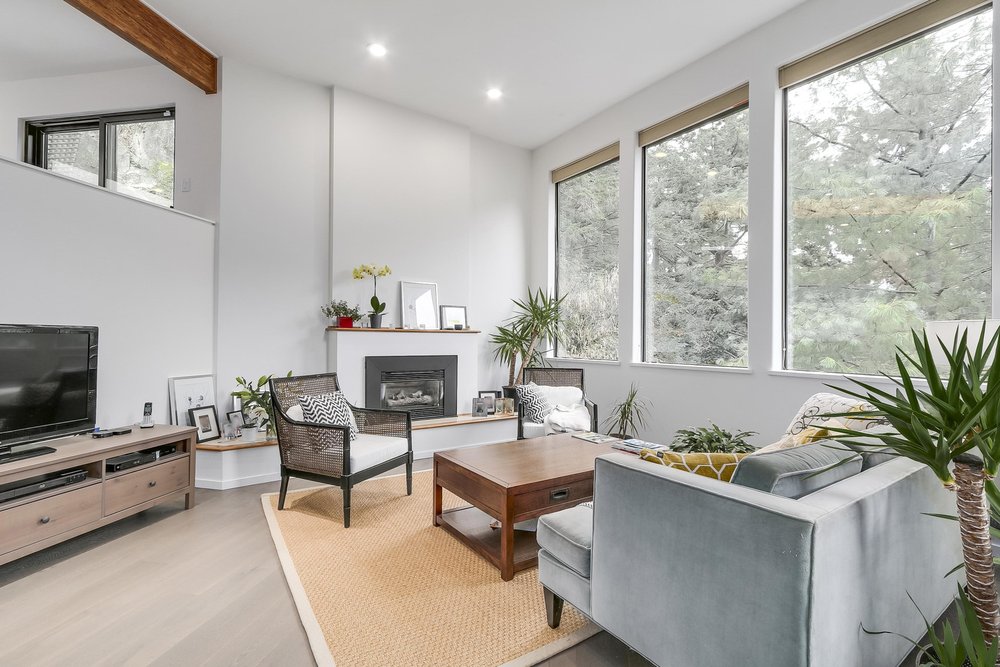 6587 Nelson Ave, West Vancouver 3