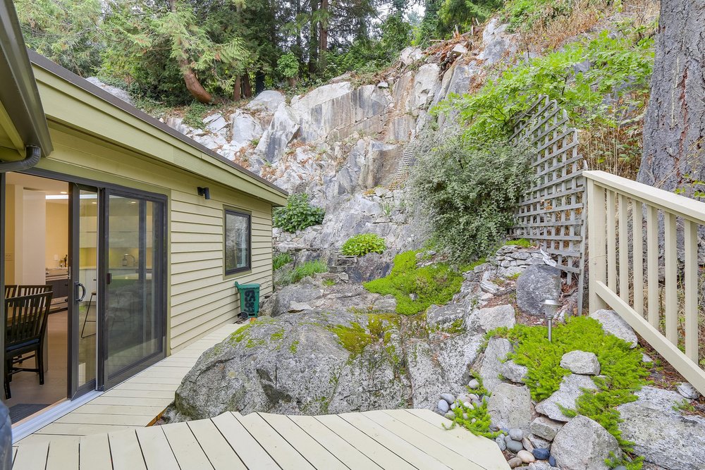 6587 Nelson Ave, West Vancouver 23