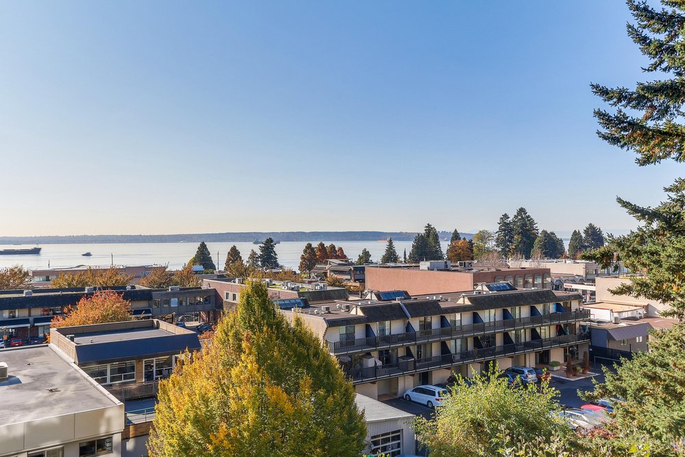 #402 - 1420 Duchess Avenue, West Vancouver