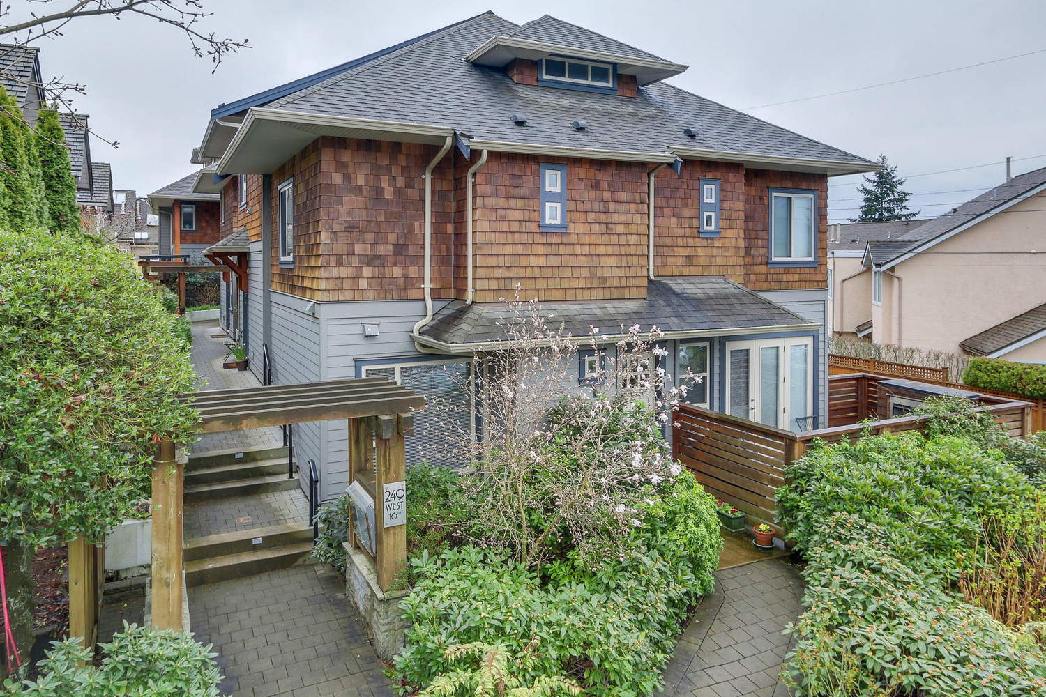 #2 - 249 West 16th Street, Central Lonsdale, North Vancouver 3