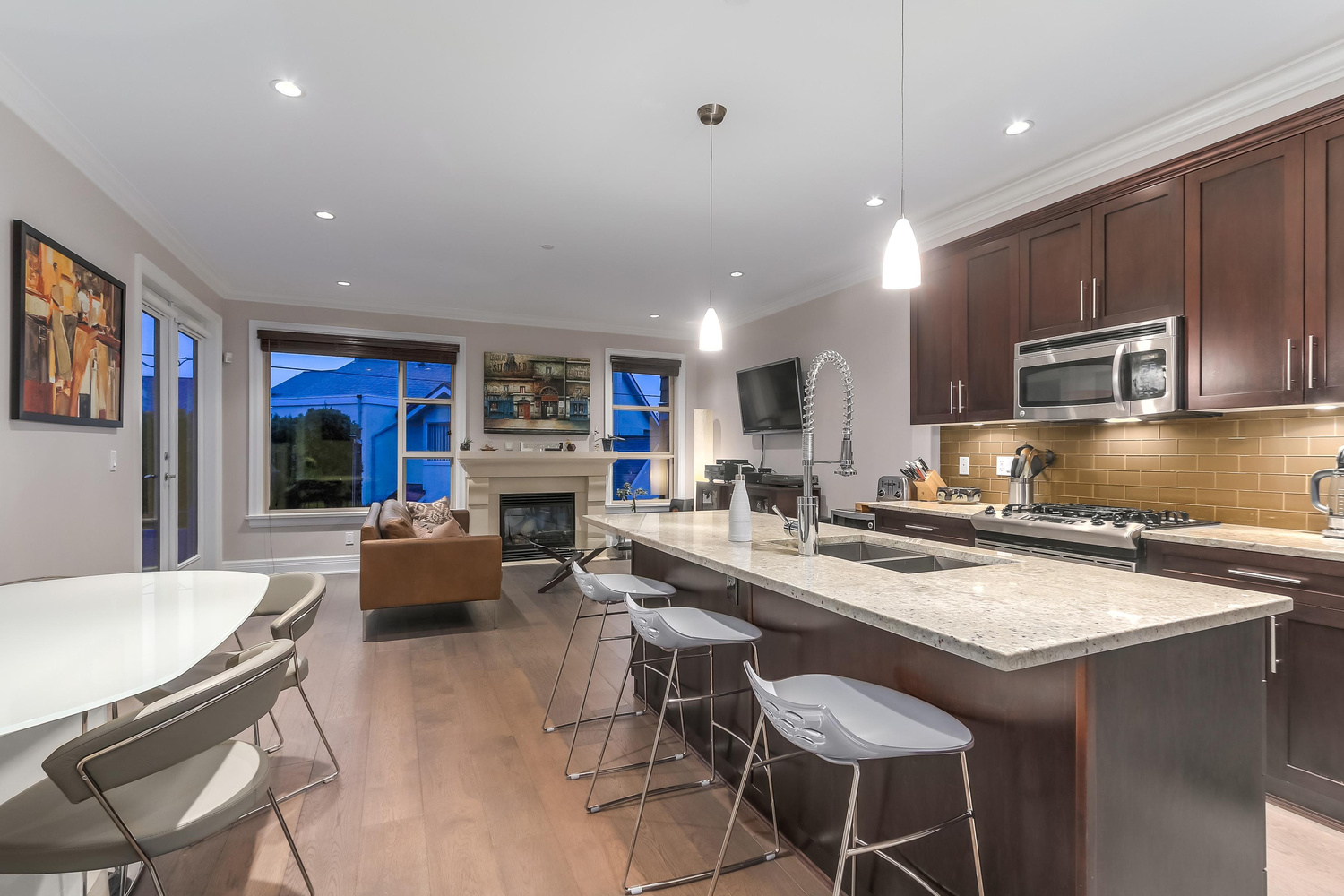 #2 - 249 West 16th Street, Central Lonsdale, North Vancouver 18
