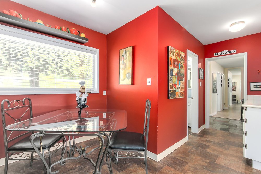 1570 Rena Crescent, Queens, West Vancouver 10
