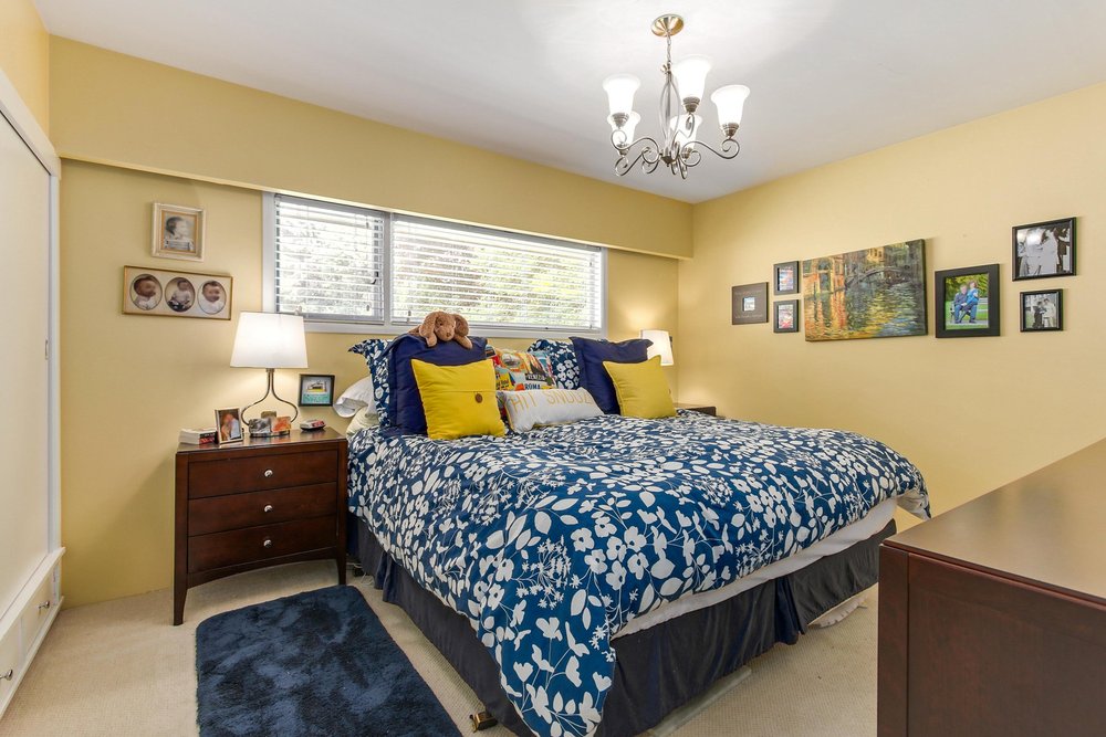 1570 Rena Crescent, Queens, West Vancouver 11