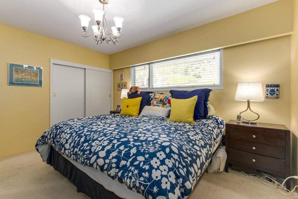 1570 Rena Crescent, Queens, West Vancouver 12
