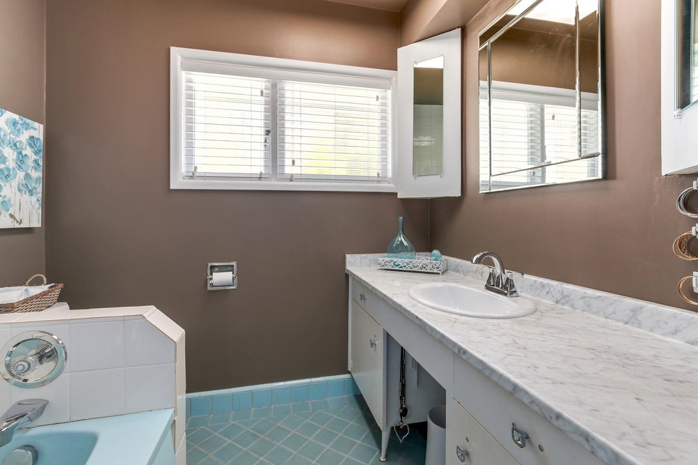 1570 Rena Crescent, Queens, West Vancouver 15