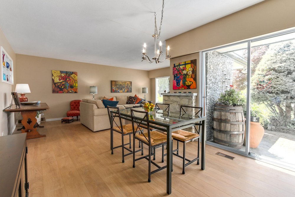 1570 Rena Crescent, Queens, West Vancouver 5