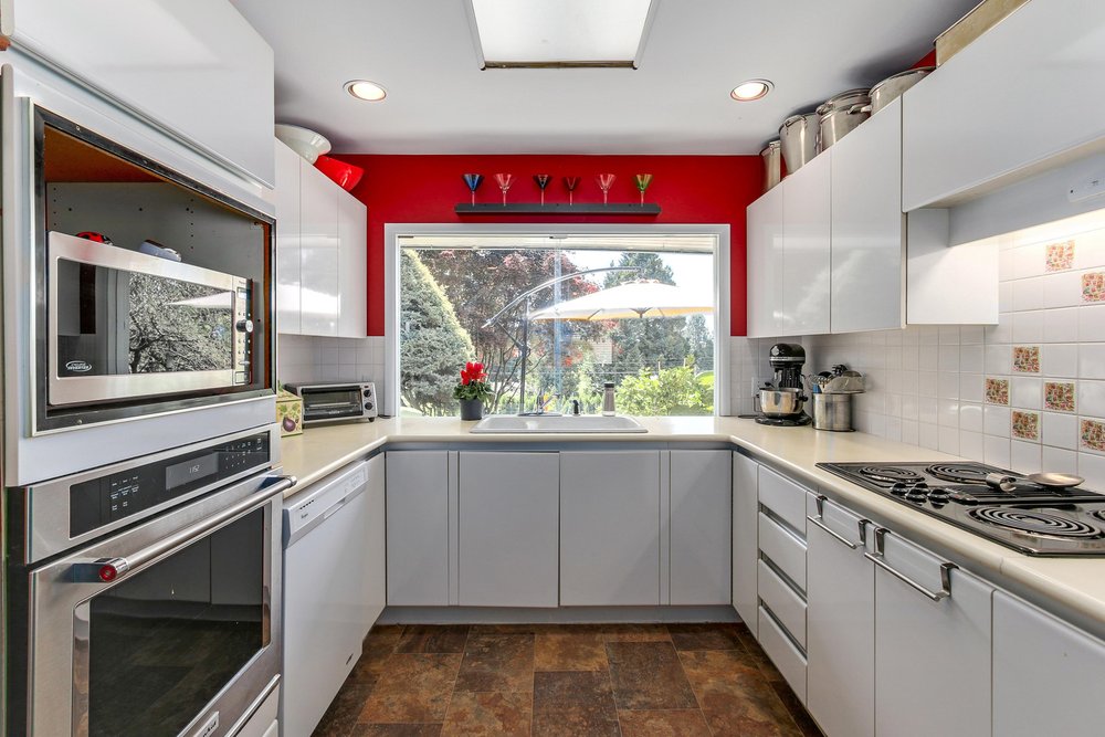 1570 Rena Crescent, Queens, West Vancouver 7