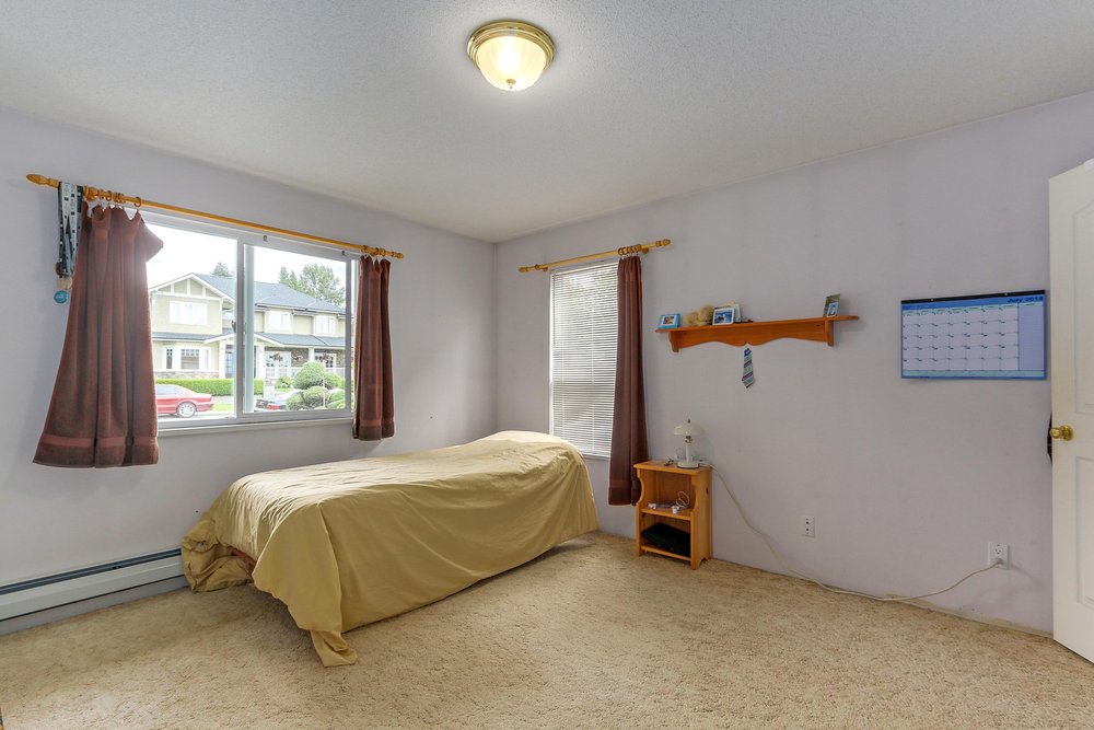 625 East 17th Street, North Vancouver 16