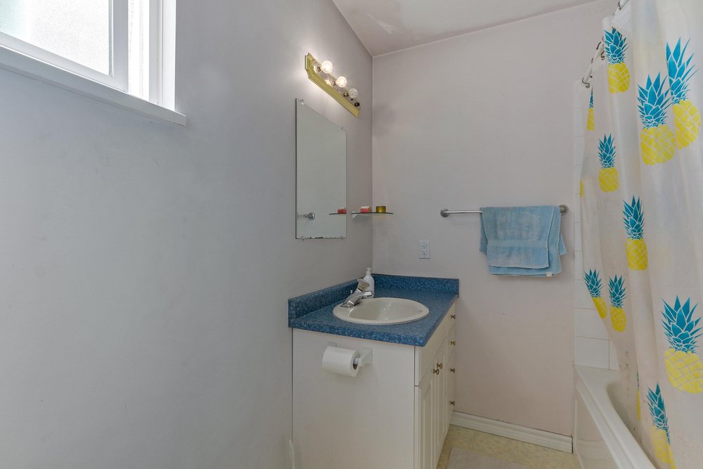 625 East 17th Street, North Vancouver 17