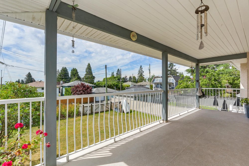 625 East 17th Street, North Vancouver 9