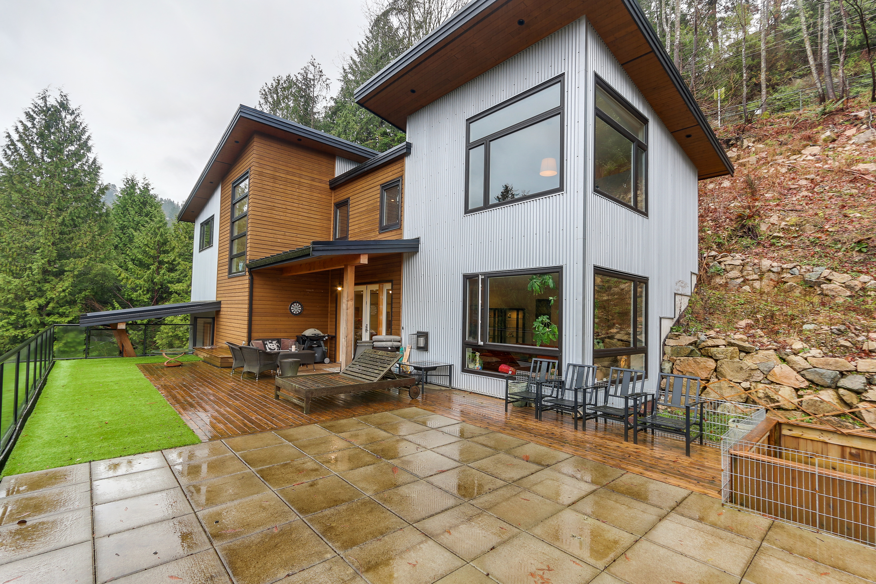 5564 Gallagher Place, West Vancouver 3
