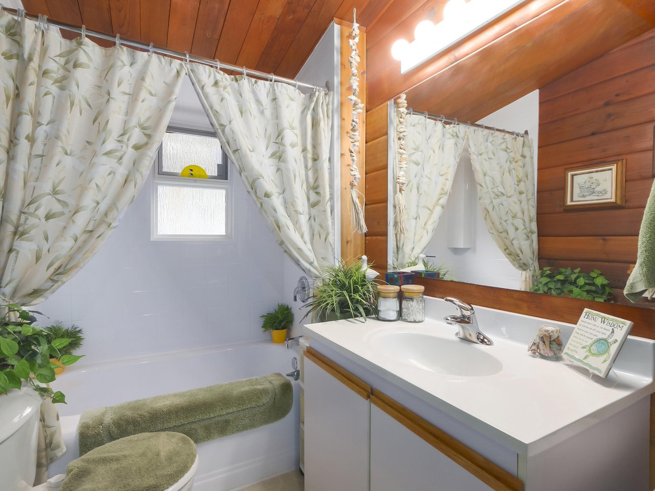 6348 Chatham Street, West Vancouver 14