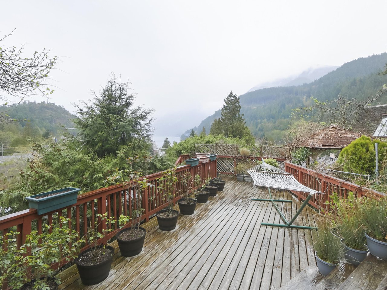 6348 Chatham Street, West Vancouver 22