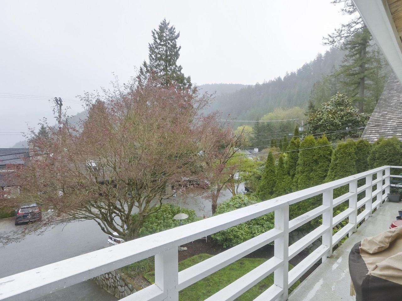 6348 Chatham Street, West Vancouver 3