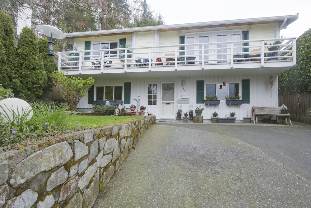 6348 Chatham Street, West Vancouver