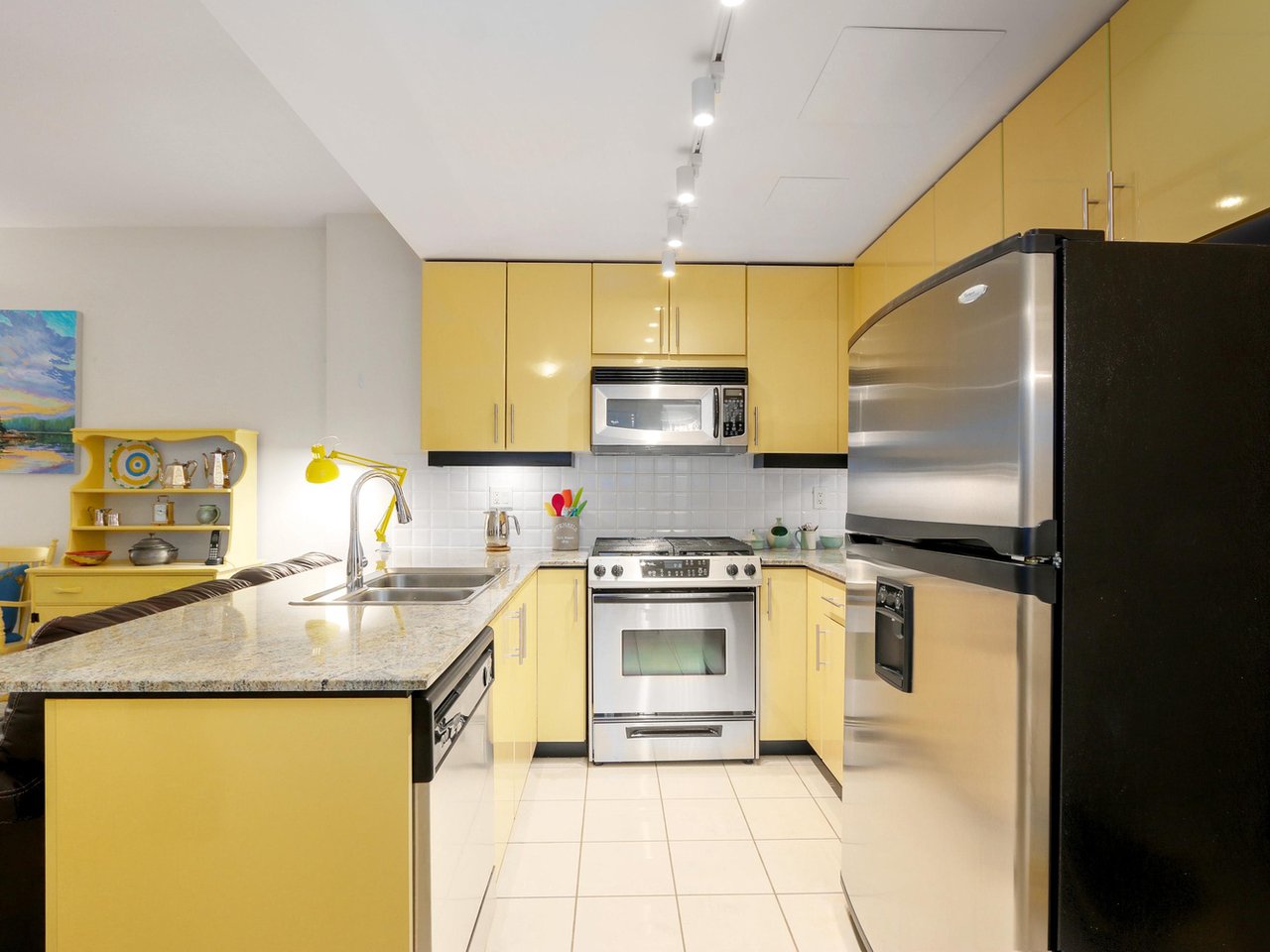 406 138 E Esplanade 6