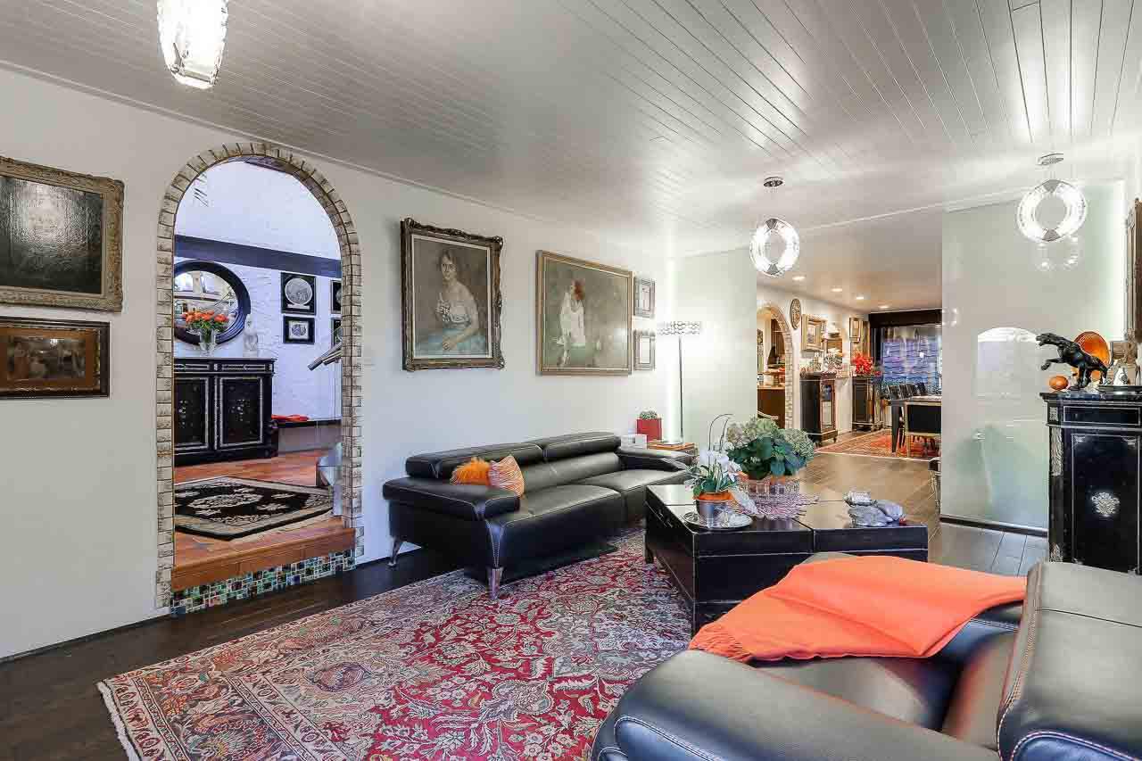 75 Sunset Drive, Lions Bay 10