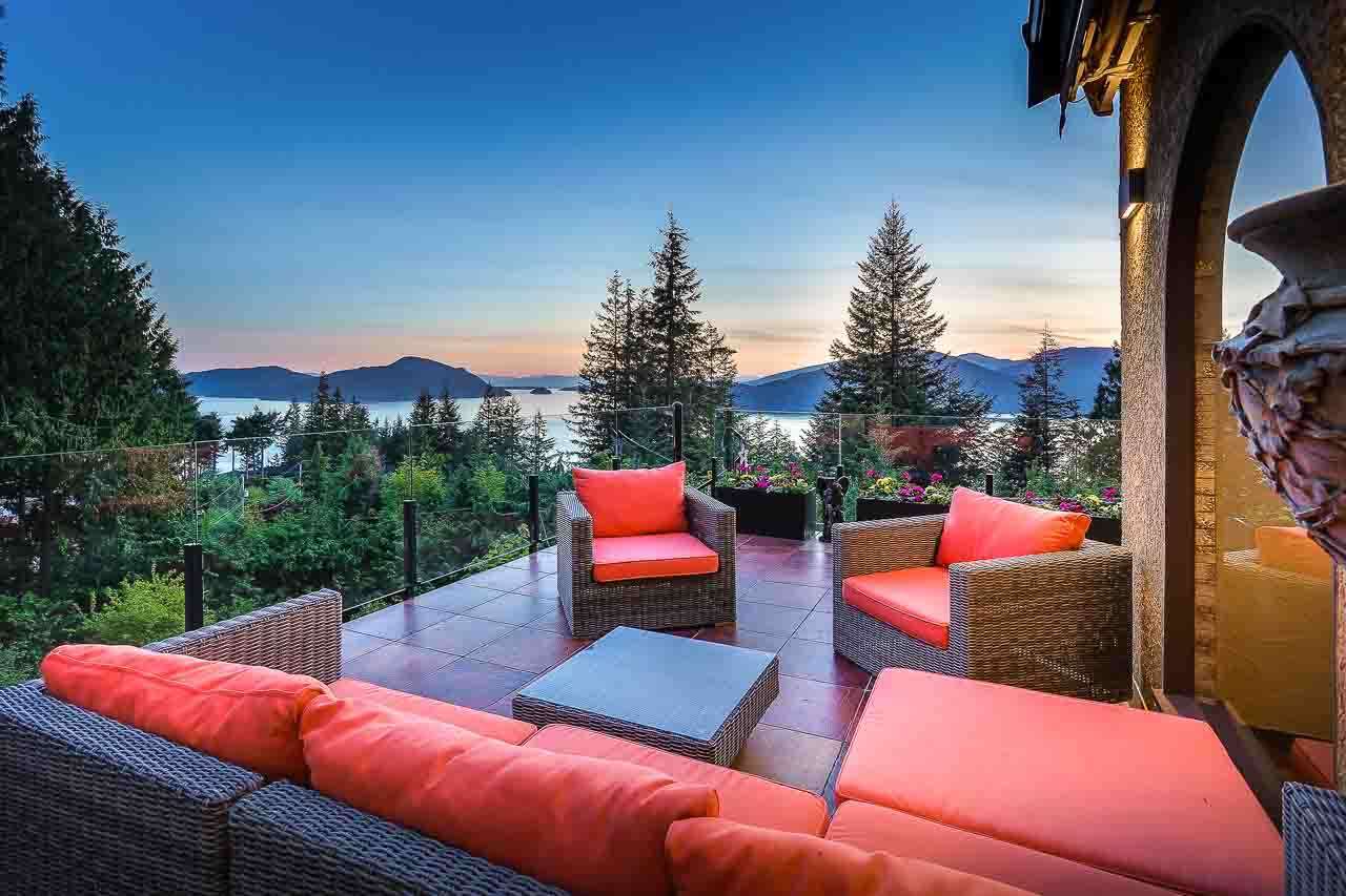 75 Sunset Drive, Lions Bay 16