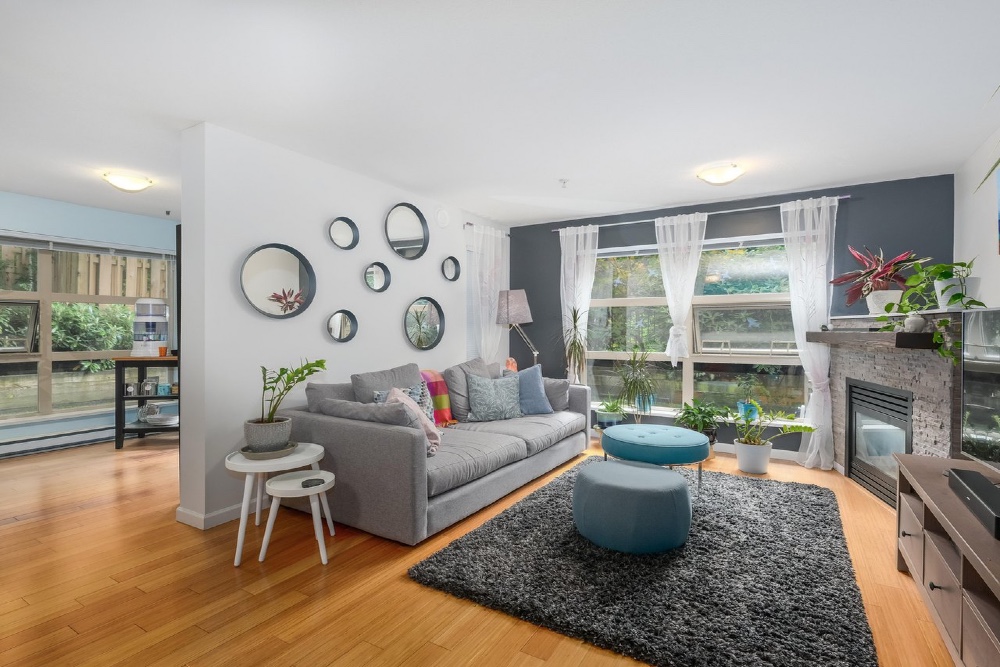 103 9329 University Cr