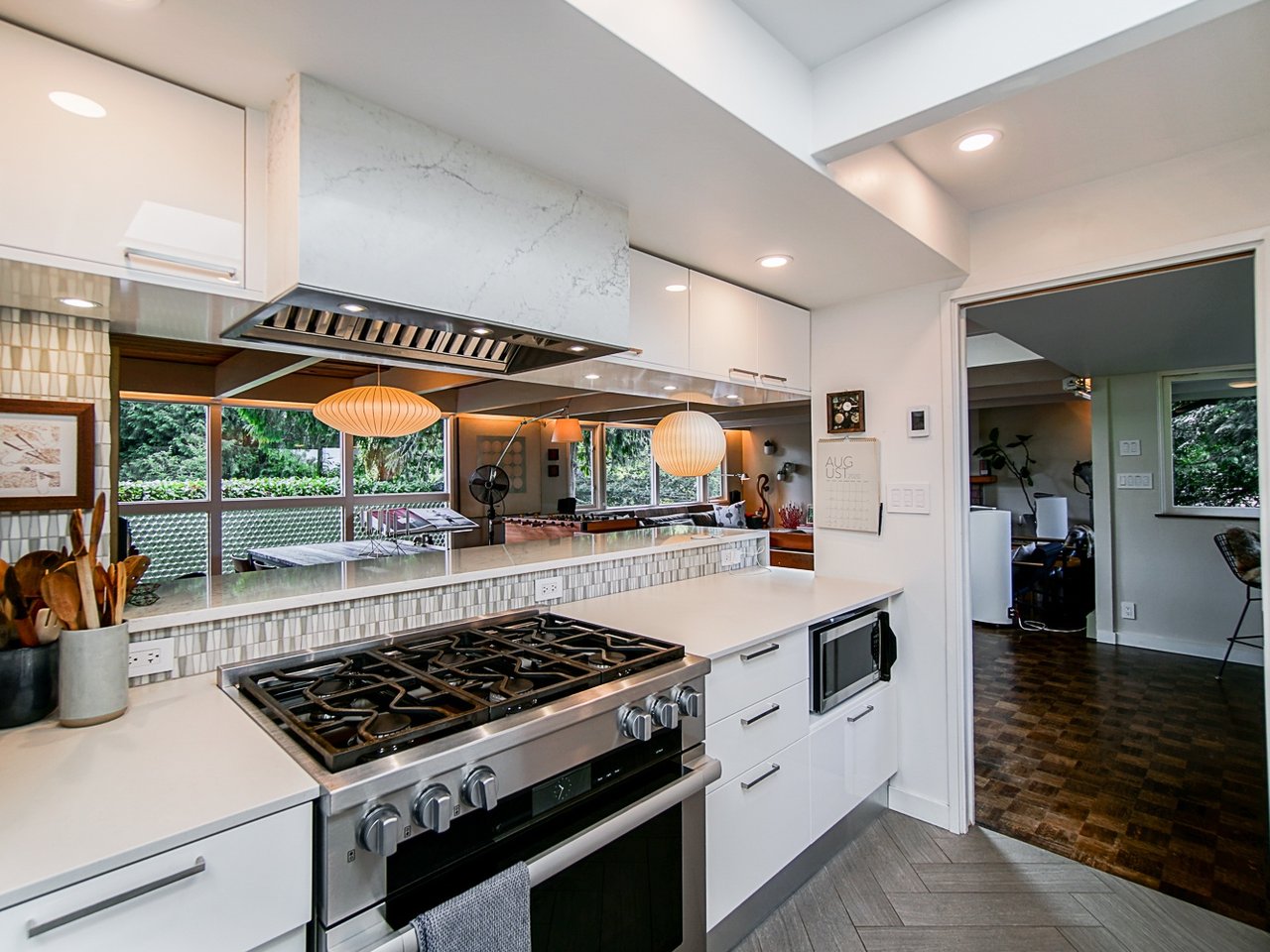 6435 Wellington Ave 22
