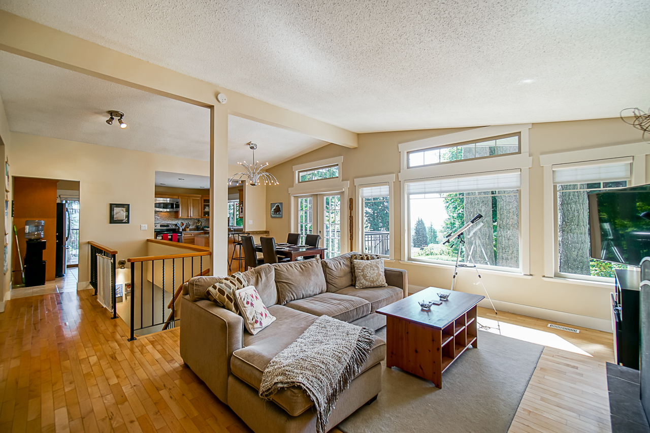 686 E Kings Road 41