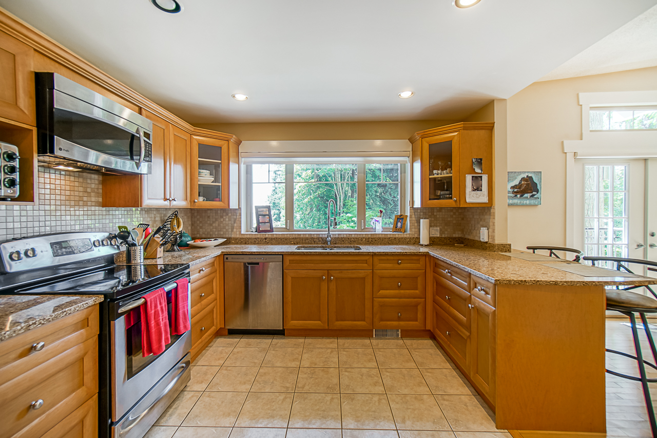686 E Kings Road 37