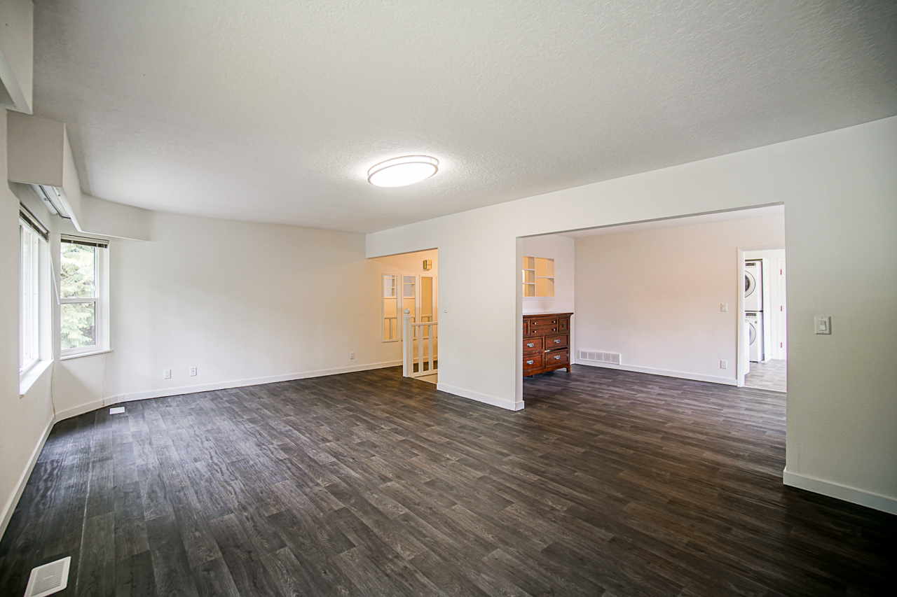 4228 Capilano Road 9