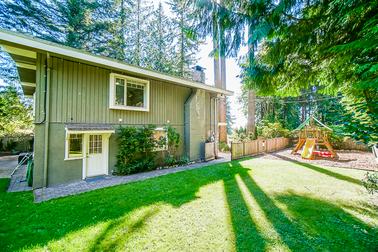 686 E Kings Road 6