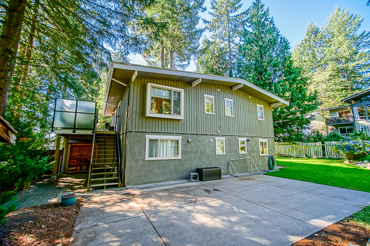 686 E Kings Road 5