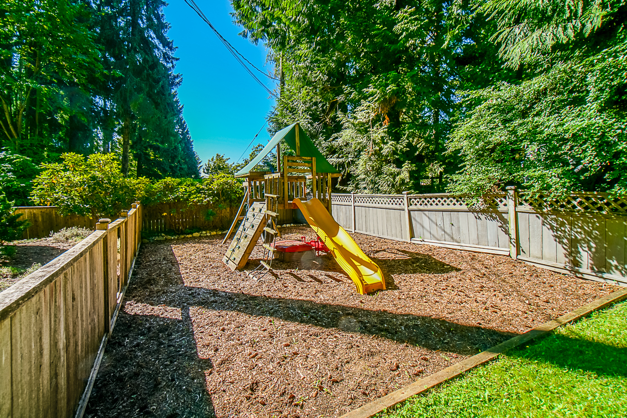 686 E Kings Road 3