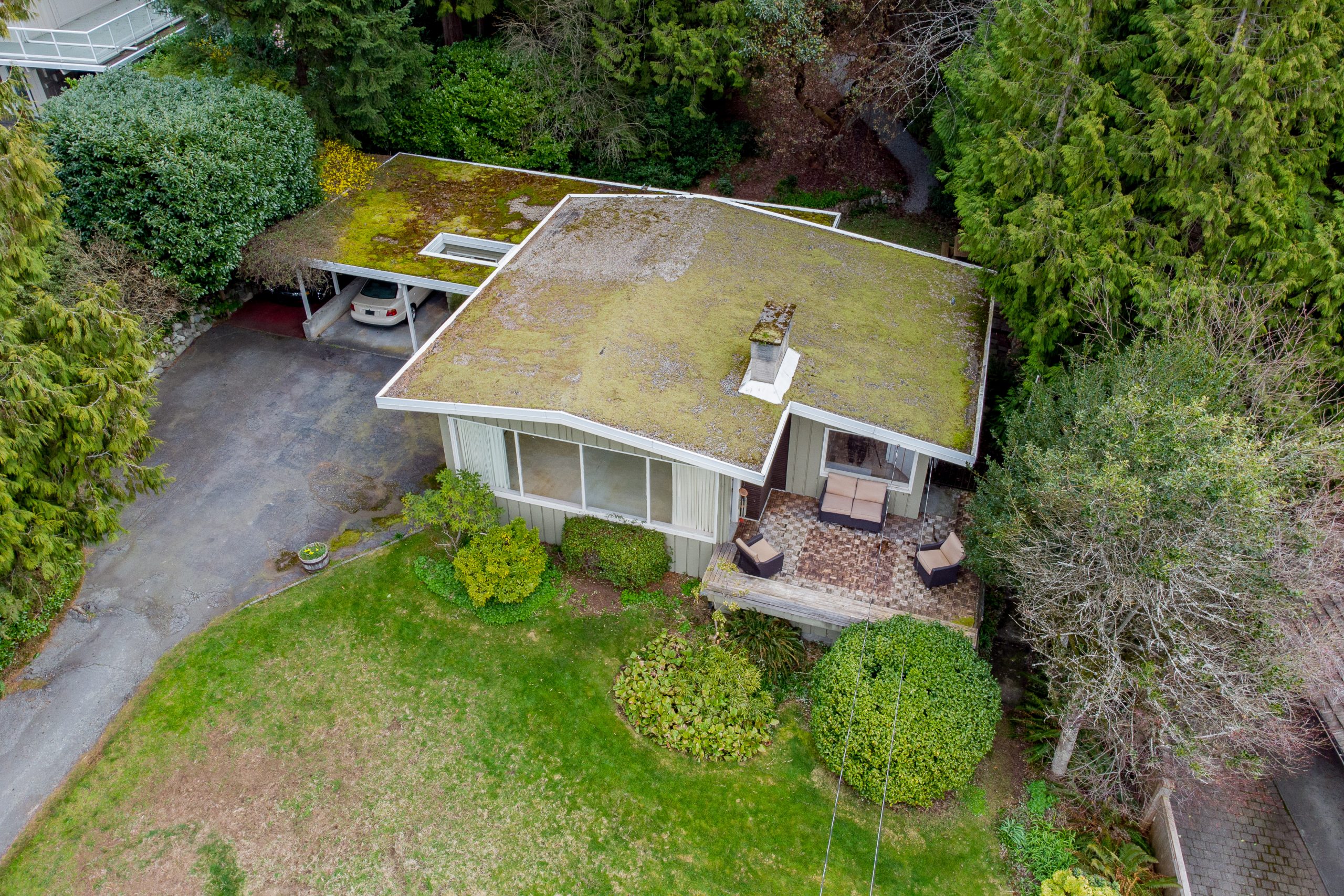 2685 Rosebery Ave 3