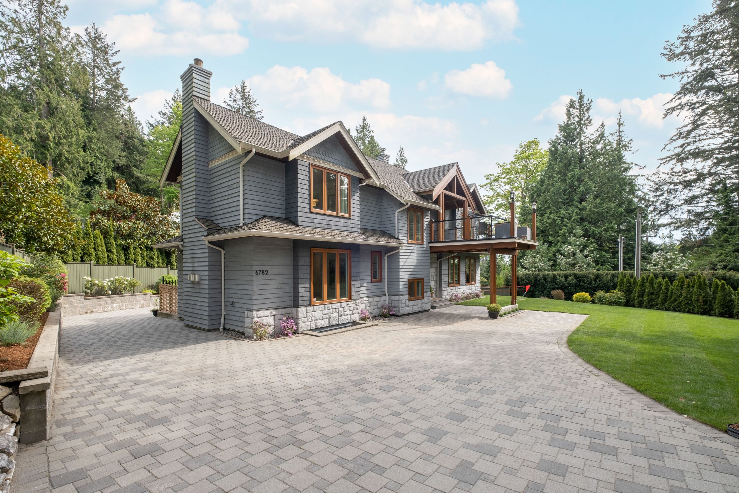 6782 Dufferin Ave, Whytecliff 9