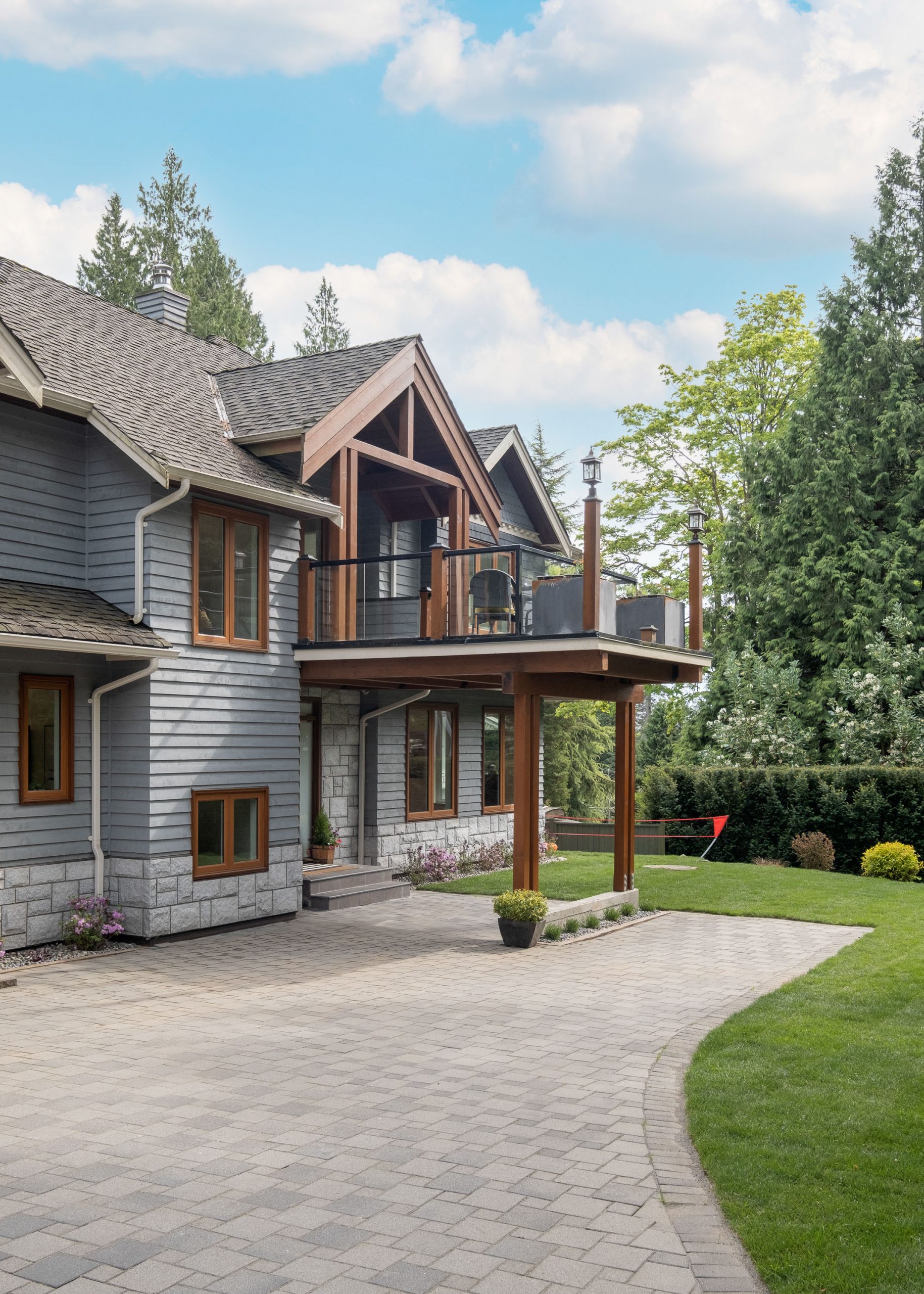 6782 Dufferin Ave, Whytecliff 10