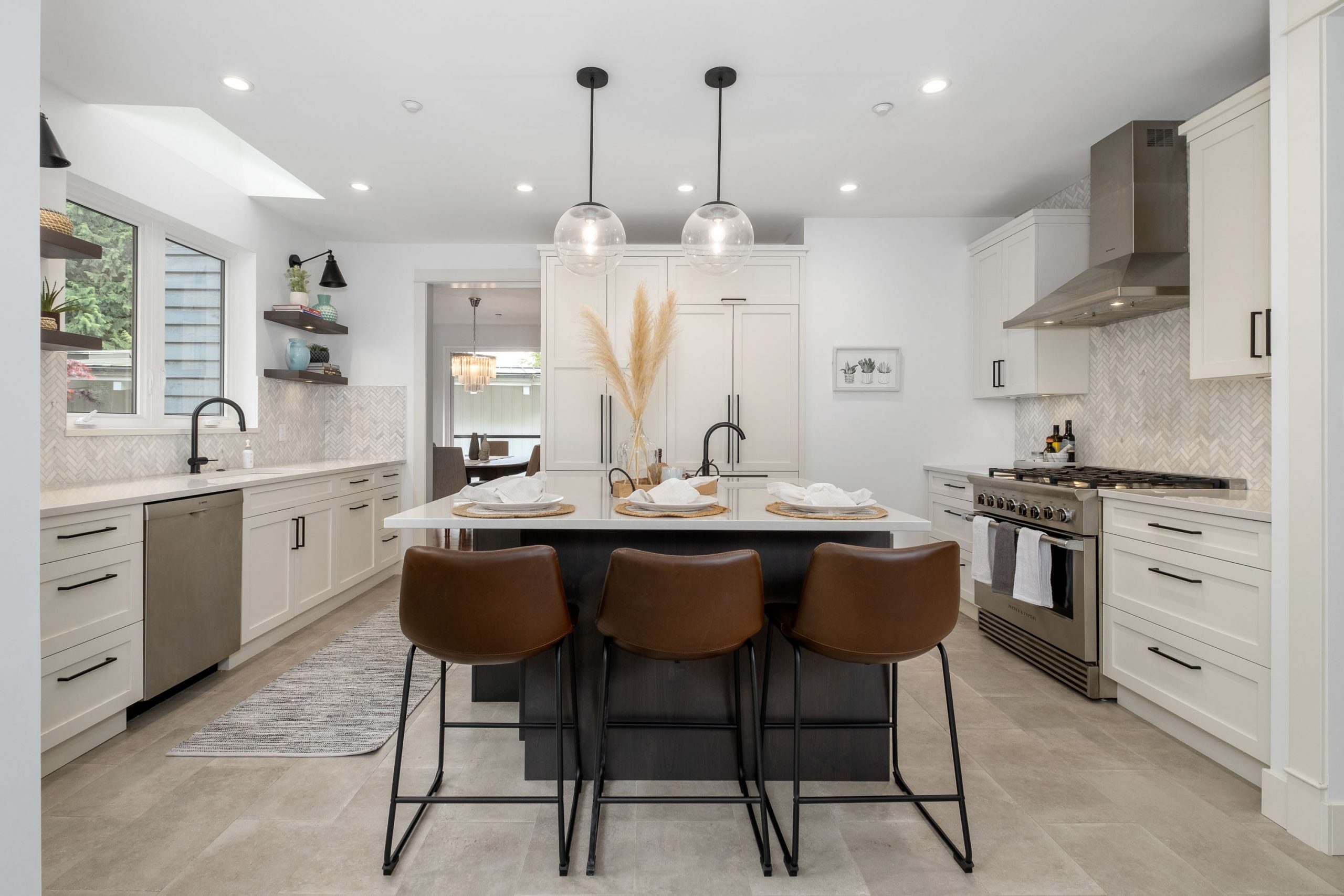 6782 Dufferin Ave, Whytecliff 24