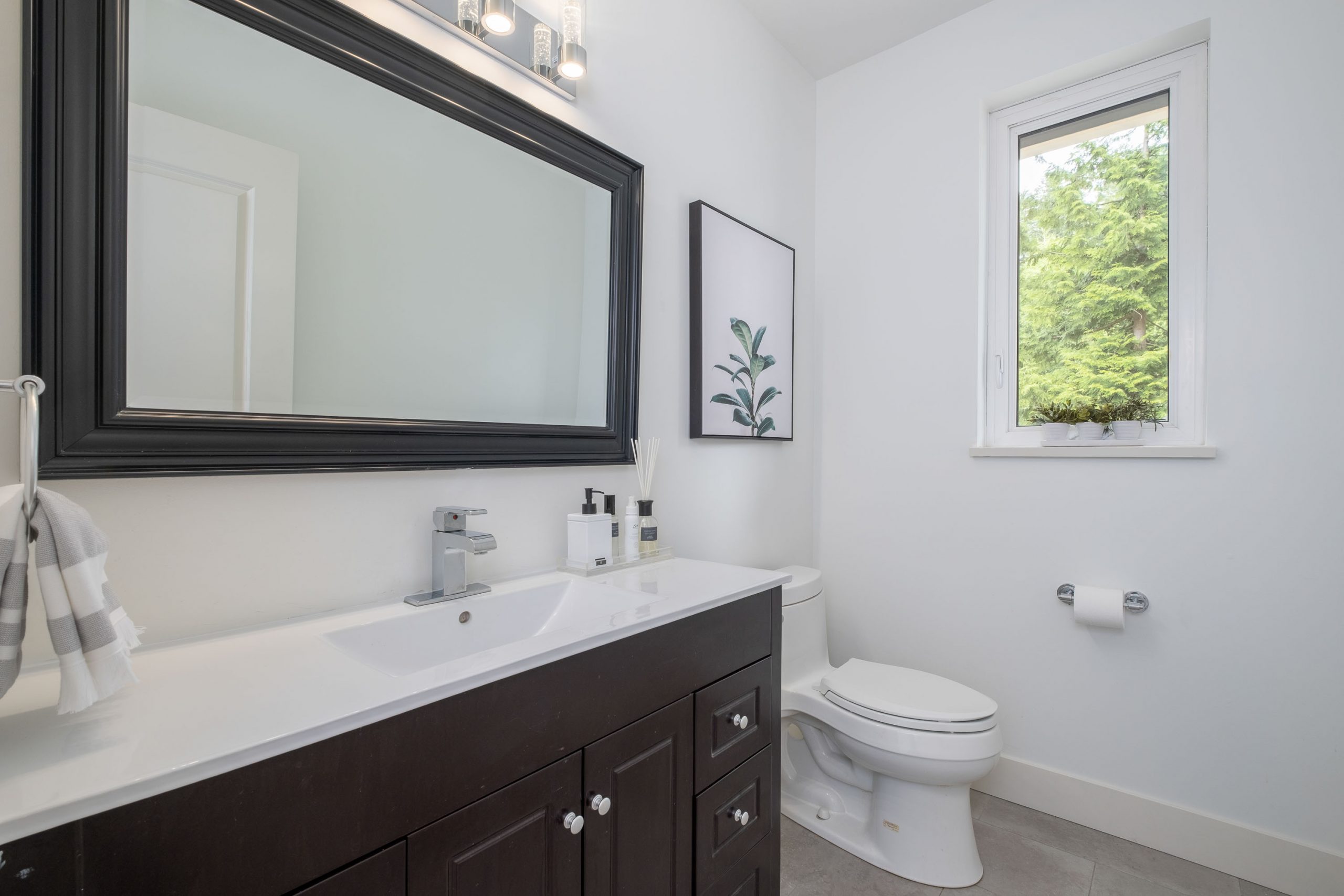 6782 Dufferin Ave, Whytecliff 48
