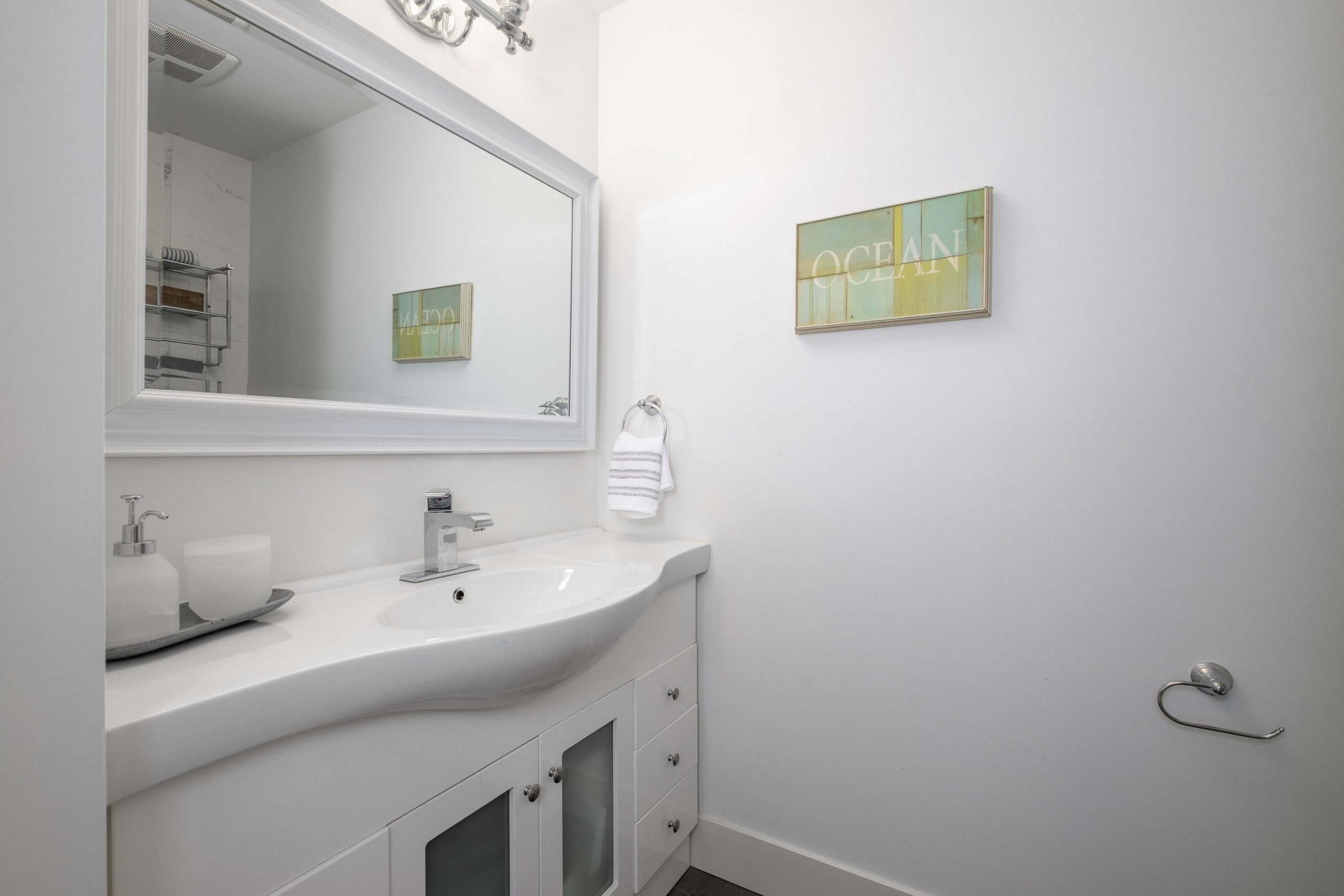 6782 Dufferin Ave, Whytecliff 43