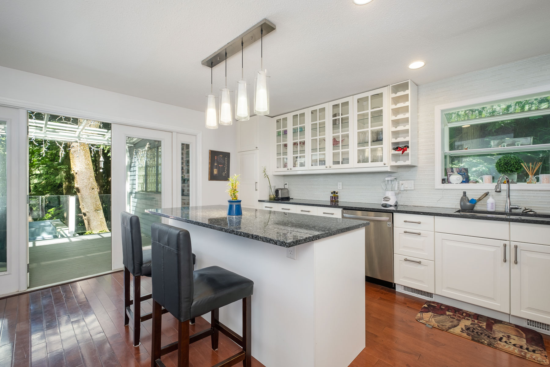 6325 Chatham Street, West Vancouver 8