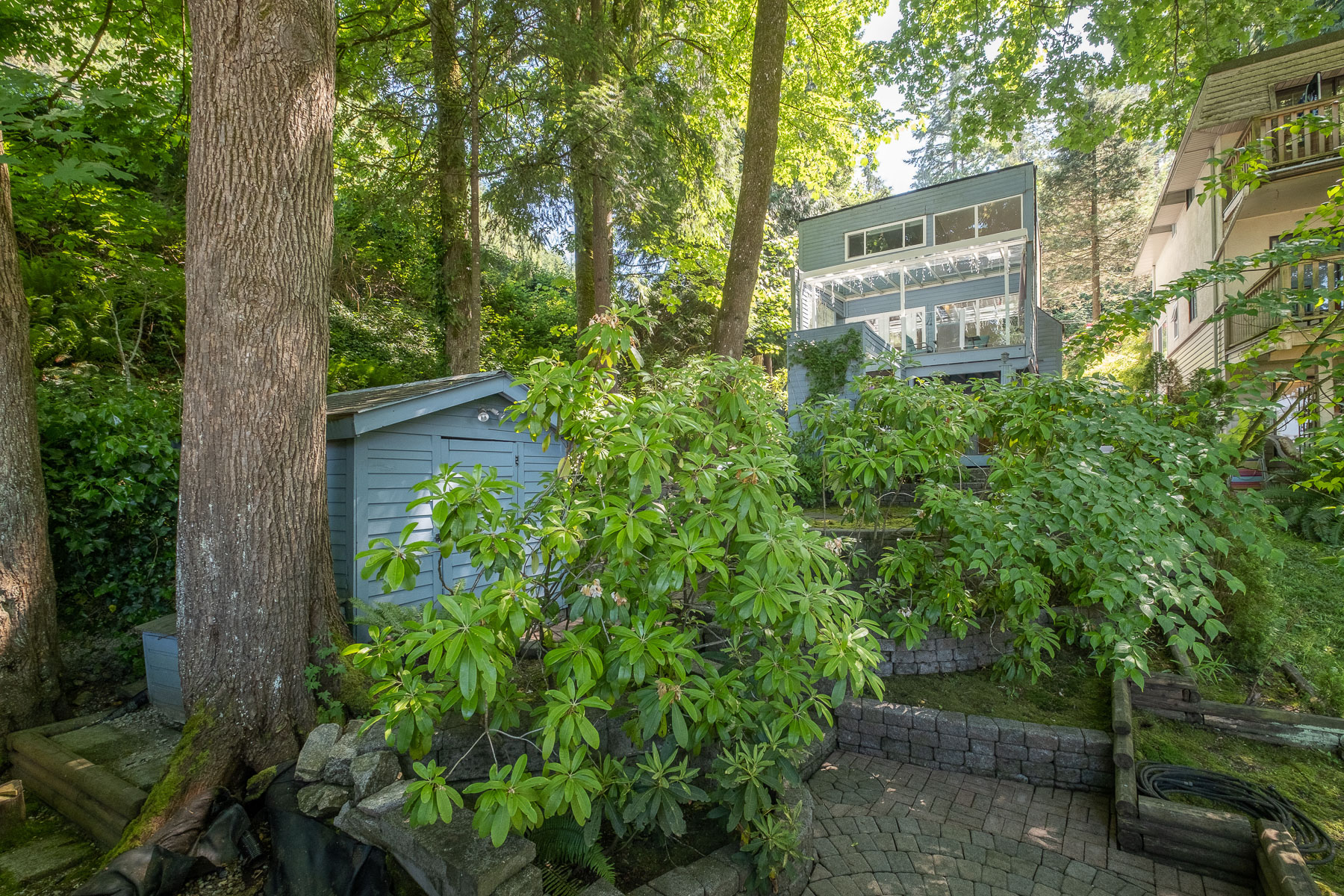 6325 Chatham Street, West Vancouver 34